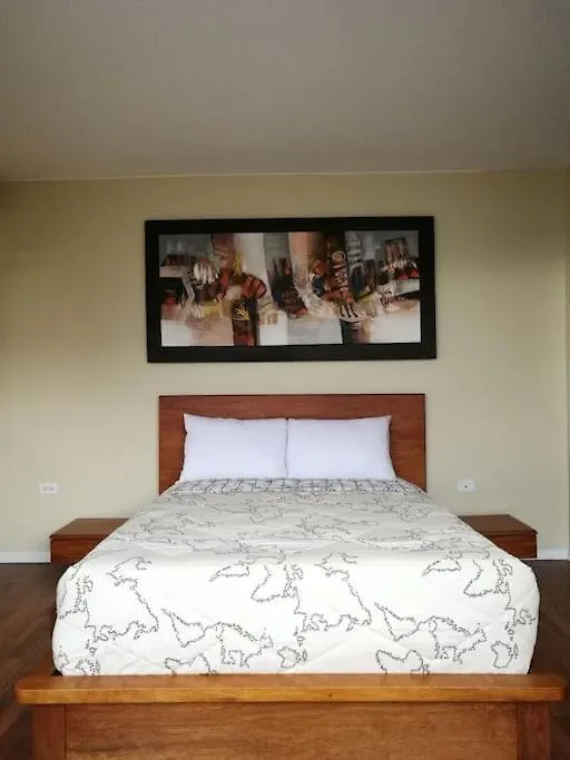 Apartment Apartamento Edificio Tuncahuan, 12 De Octubre A 50Mts Swissotel Quito