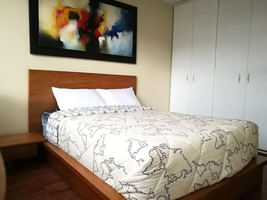 Apartamento Edificio Tuncahuan, 12 De Octubre A 50Mts Swissotel Quito